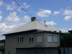 Náter plechovej strechy rodinného domu